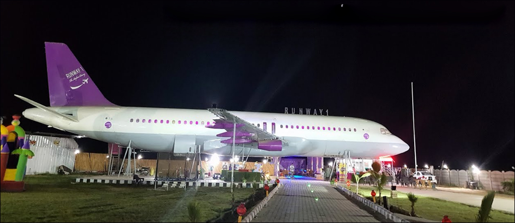 Airplane Restaurant 