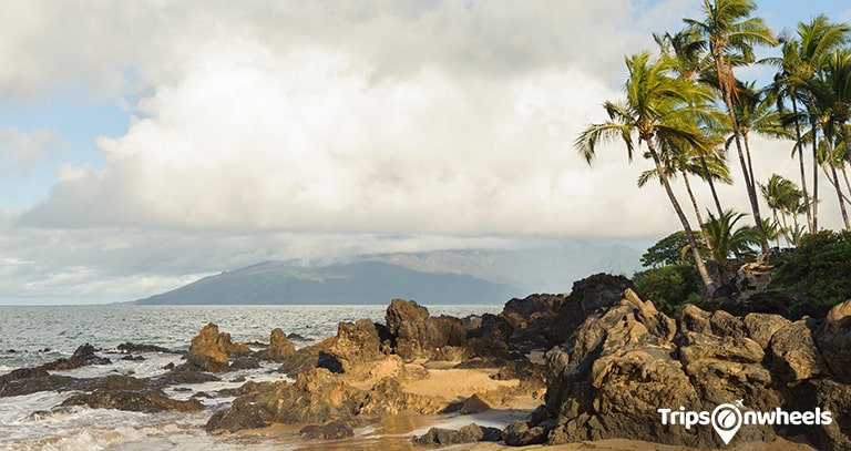 Maui, Hawaii - Tripsonewheels